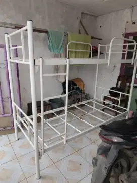 Ranjang susun 2 tingkat