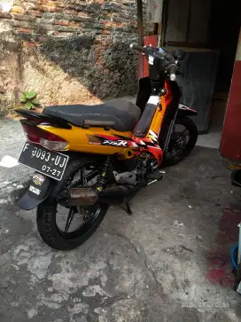 f1zr 2004 pakaian anak ke sekolah