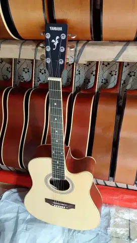 GITAR YAMAHA AKUSTIK