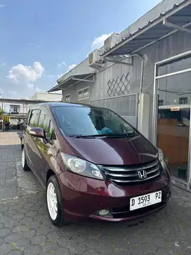 Honda Freed 2010 Bensin