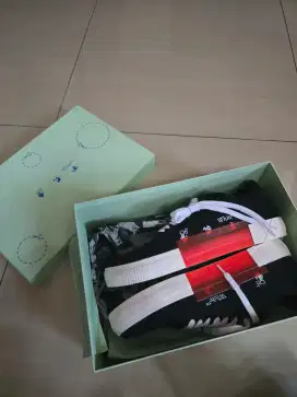 Off White ss22 low vulcanized black/white ORI 100%