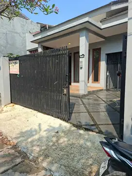 DIJUAL RUMAH SIAP HUNI DI PEJATEN