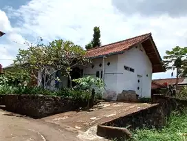 Dijual rumah pedesaan murah dekat warga pinggir jalan