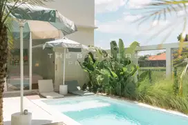 BALIFORNIAN ELEGANCE IN KEROBOKAN, STEPS FROM PETITENGET