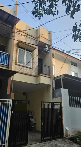 Dijual Murah Rumah di Tanjung Duren