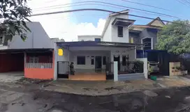 Dijual Rumah 2 Lantai di dekat UGM, UPN di Condongcatur, Depok, Sleman