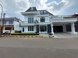 Rumah Dijual Di Lingkungan Tenang Bintaro Jaya