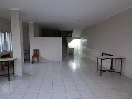 Dijual Fullfurnish Ruko 3 lantai ex-Rumah Makan di Lamargas