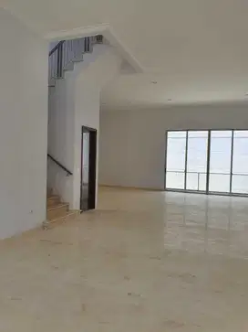 Dijual Rumah Golf Island Pik, 4KT+4KM, 12x25, 2 Lantai