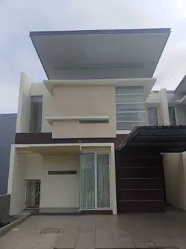 DIJUAL RUMAH THE ROYAL PARK RESIDENCE GUNUNG ANYAR SURABAYA RON.A313
