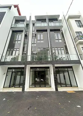 Ruko 4 lantai Plus Rooftop di Rawamangun Jakarta timur
