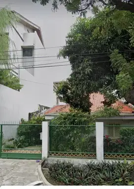 Rumah Lama Klasik Nyaman di  Kebayoran Baru Jakarta Selatan