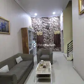 DIJUAL/DISEWA RUMAH JALAN ABADI KOMPLEK ABADI CLUSTER (MEIKY)
