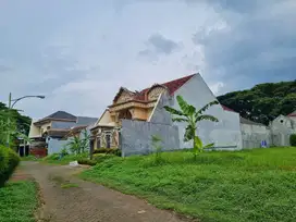 Tanah Kavling Siap Bangun di Perumahan Araya Blok Depan