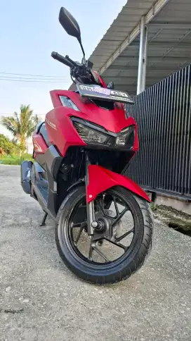 Honda Vario 160 red 2024, Plat Pekanbaru, KM rendah, Surat Lengkap