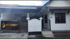 Rumah di Perumahan Taman Jatisari SEMI FURNITURE