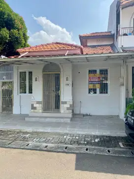 DIJUAL CEPAT RUMAH SIAP PAKAI  - LIPPO KARAWACI HANYA 875 jt !