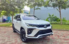 [KM 4.000]TOYOTA FORTUNER VRZ GR 2.8 TSS AERO PACKAGE PUTIH 2025