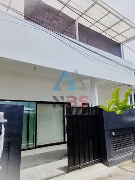 Dijual rumah 2 lantai Baru direnovasi  Di monang maning Denpasar barat