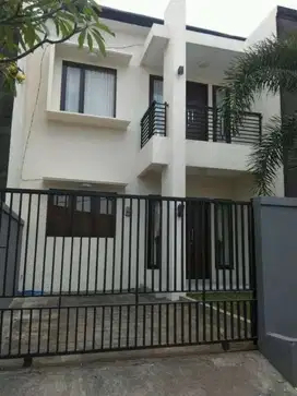 Rumah 3 kamar tidur dekat kerobokan kuta  badung bali