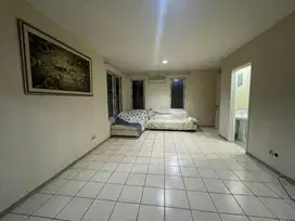 Disewakan rumah cantik di beverly golf karawaci