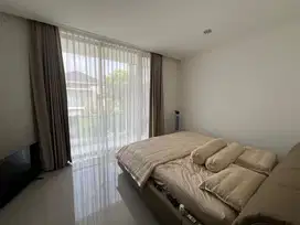 FOR RENT RUMAH FULL FURNISHED 10X14 DI PIK 2