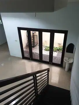 Rumah Murah 2 Lantai di Cluster Elite Singgasana Pradana Bandung