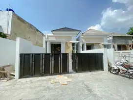 RUMAH SIAP HUNI, DI NGEMPLAK, DEKAT JL RAYA TAJEM