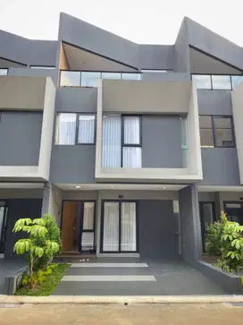 Rumah Mewah Siap Huni Dalam Townhouse All In Surat-Surat Di Jagakarsa
