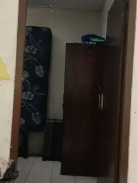Lemari antik jati