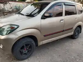 Daihatsu Xenia 2004 pjk stnk plat Baru