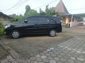 Toyota Kijang Innova 2012 Bensin