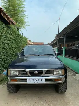 Nissan Terrano Tahun 97