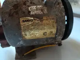 Pompa air Sanyo second murah bertenaga