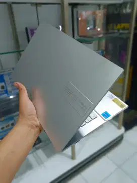 ASUS VIVOBOOK | RAM 8 | MEMORY 256 | BISA DICICIL DP 0%