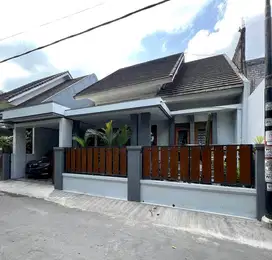 Rumah Siap Huni Bonus Ktichen Set Mewah Lokasi di Tirtomartani, Sleman