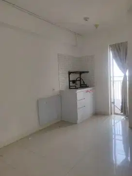 Studio bassura murah, bersih, terang
