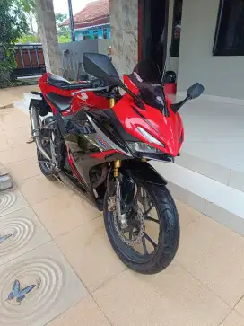 Dijual cbr150r 2022 tangan pertama
