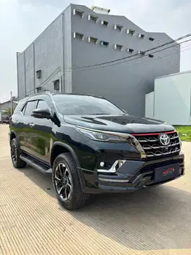 Mobil bekas Toyota Fortuner VRZ TRD 2021 murah