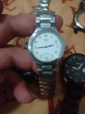 Jam tangan oryginal Casio dan Seiko .