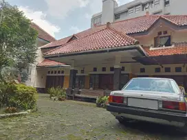 Dijual Rumah 2 Lantai di Sayap Dago Strategis