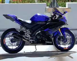 R15 v3 warna biru tahun 2020