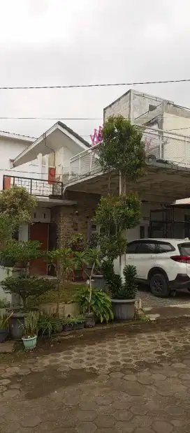 Dikontrak kan rumah dekat STIKES CIHANJUANG