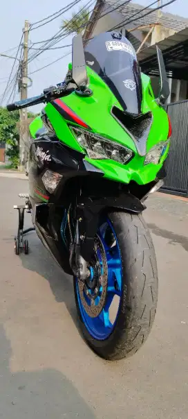 KAWASAKI NINJA ZX25R 4SILINDER