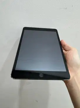 JUAL IPAD MINI 2  BEKAS  BLACK  (hanya Ipad)