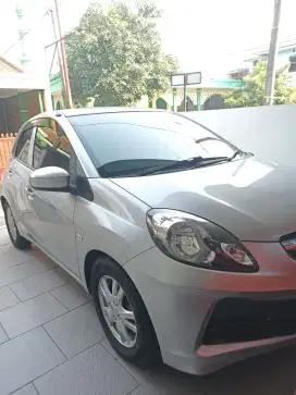 Dijual Cepat Honda Brio E 1.3  M/T CBU 2012 (nego berkah)