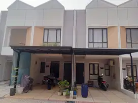 Di jual Rumah 2 lantai siap huni. Di tanah baru depok