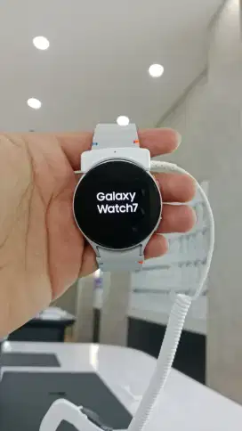 Galaxy watch 7 white spesial bunga 0%