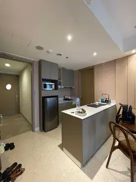 Disewakan Apartemen Gold Coast 2BR+1, 90m2, Full Furnish