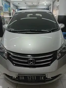 Honda Freed Psd 2010